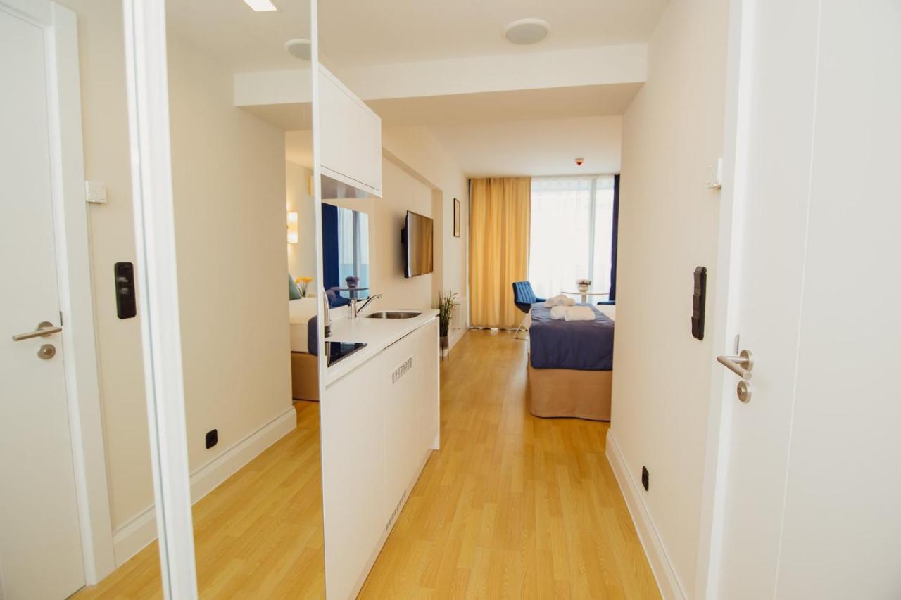 Aparthotel Orbi City Sea View Батуми Экстерьер фото