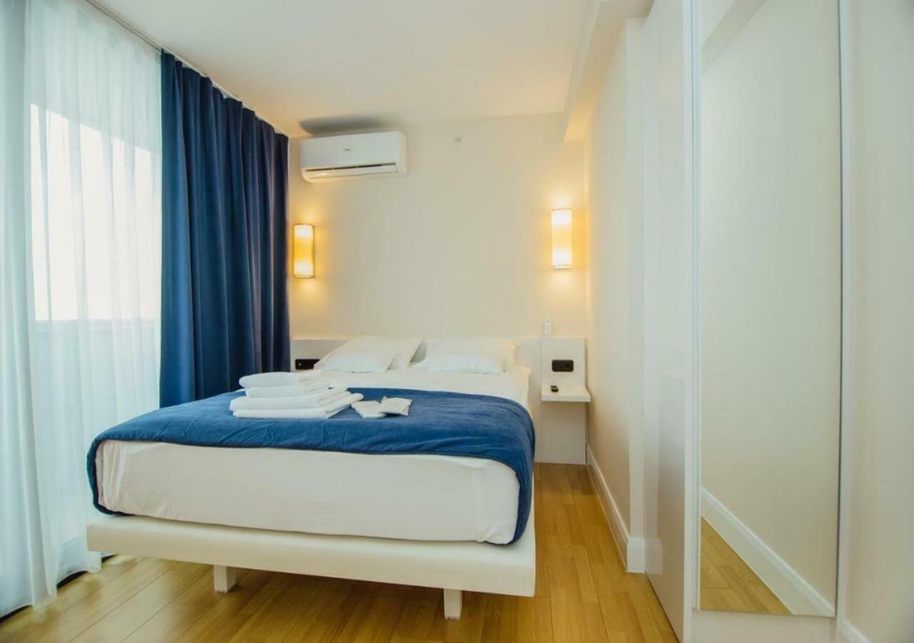 Aparthotel Orbi City Sea View Батуми Экстерьер фото