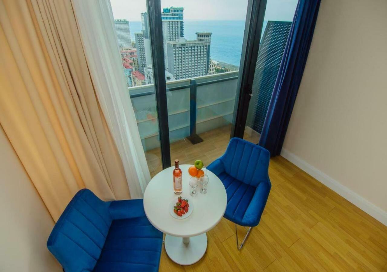 Aparthotel Orbi City Sea View Батуми Экстерьер фото