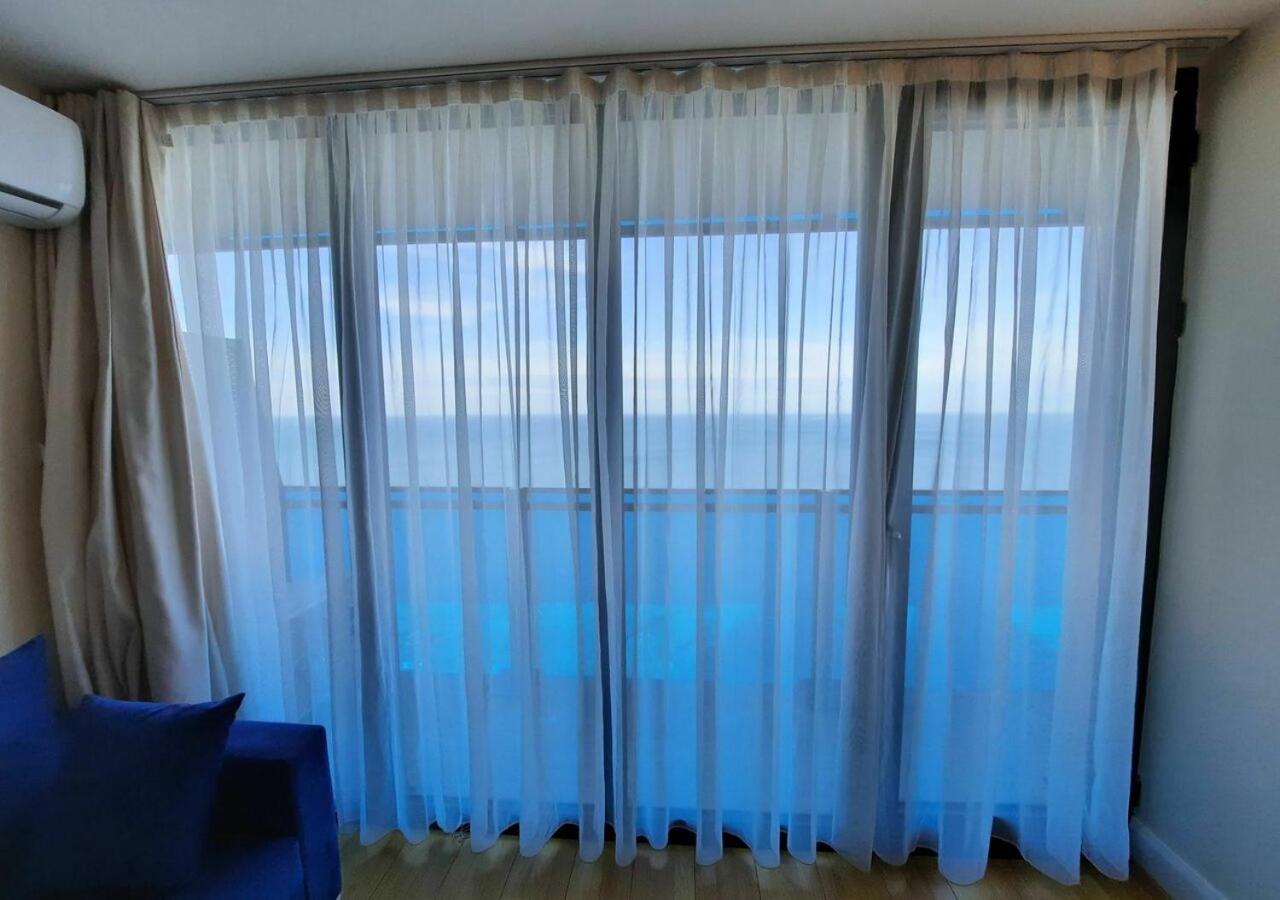 Aparthotel Orbi City Sea View Батуми Экстерьер фото